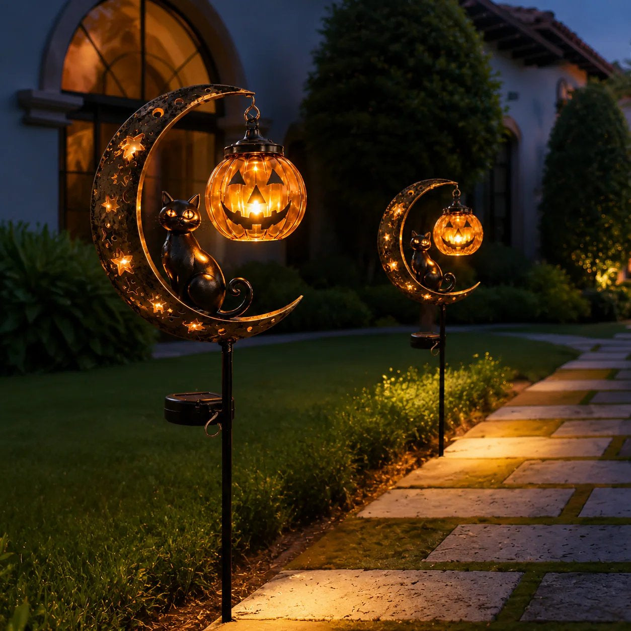 🔥 50% OFF TODAY 👻 Solar Halloween Garden Stake Light with Black Cat & Pumpkin